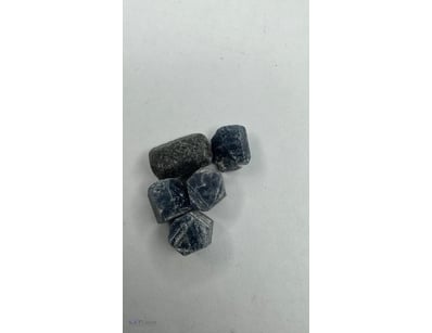 RAW SAPPHIRE 46.54CTS


665336+67

