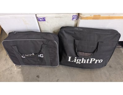 Professional LED lighting kit comprising two Light...