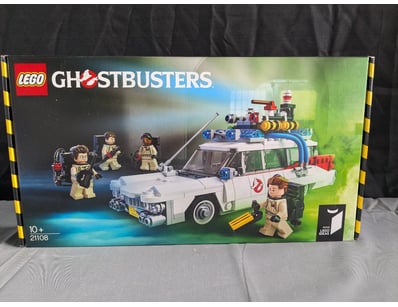 **UNRESERVED** LIFETIME COLLECTION OF LEGO PART... - Lot 175