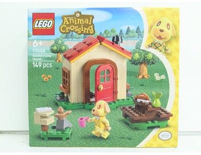 LEGO Animal Crossing set 77058 featuring Goldie's ...