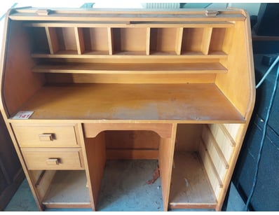 Mostly UNRESERVED Ex-Hire Stage Lighting, PA & ... - Lot 141