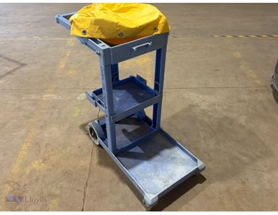 Janitors Cart/Trolley, 3-Tier Shelves, 4 castors
...