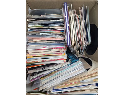 Extensive collection of vintage 7-inch vinyl recor...