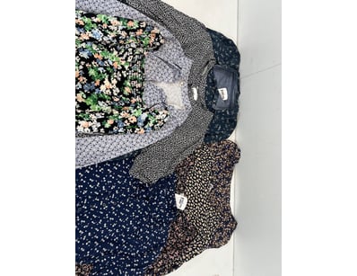 Entire Vintage Clothing Store Liquidation (ON11... - Lot 236