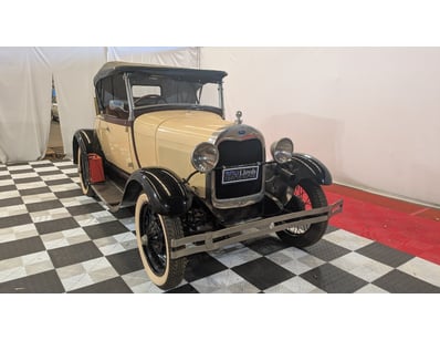 Classic, Muscle & Barn Finds - Lot 100