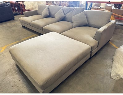 House & Homewares (A1004) - Lot 33