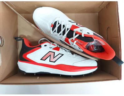 New Balance CK4030F6 cricket shoes in white, red, ...