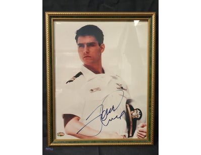 AUTOGRAPHED PHOTOGRAPH OF TOM CRUISE.

Item Size: ...