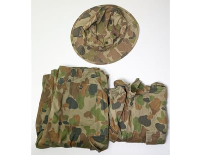 Historic Arms & Militaria (A1000) - Lot 588