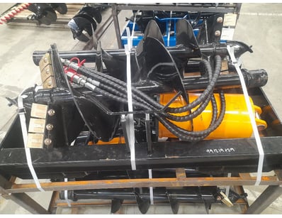 FACTORY DIRECT Portables, Containers & Machinery - Lot 32