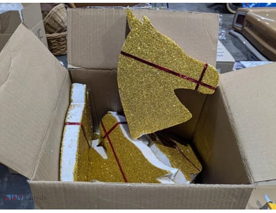 Box of Foam Horse Heads, Qty to Box 

Sold as lot...