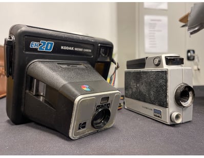 VINTAGE KODAK INSTANT CAMERA COLLECTION - EH20 AND...