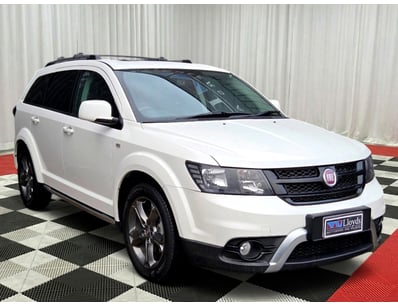 <b>2015 Fiat Freemont Crossroad JF - White - 118,4...