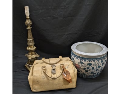 The Curio Collection (A984) - Lot 906