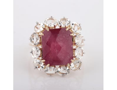 Affordable Jewellery Market (A1004) - Lot 634