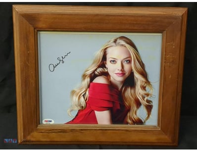 THIS IS A FRAMED, AUTOGRAPHED PHOTOGRAPH OF ACTRES...