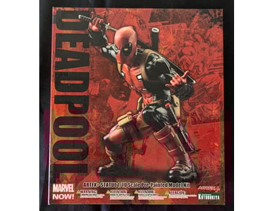 **UNRESERVED** COOKIE'S LIFETIME COLLECTION OF ... - Lot 201