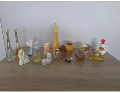 Antiques, Vintage & Interior Treasures (A998) - Lot 2091