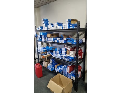 MOSTLY UNRESERVED 4x4 WORKSHOP BUSINESS CLOSURE... - Lot 105