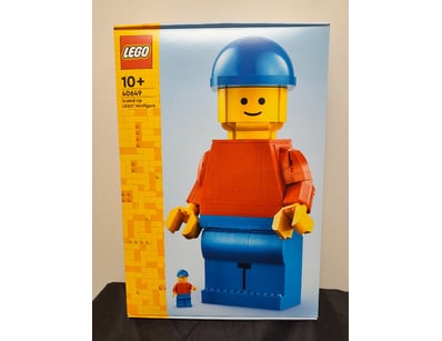 **UNRESERVED** COOKIE'S LIFETIME COLLECTION OF ... - Lot 570