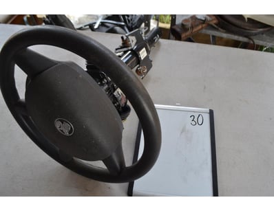 Holden VZ Commodore Steering Wheel And Steering Sh...