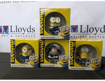 DESPICABLE ME MINIONS CHARACTER ORNAMENT COLLECTIO...