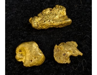 Banknotes & Coins (A982) - Lot 1304