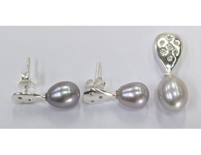 Affordable Jewellery Market (A997) - Lot 627