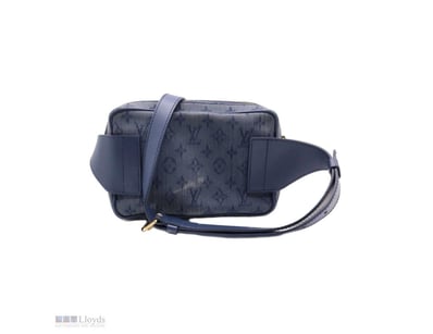 LOUIS VUITTON DENIM MONOGRAM BUMBAG

Exterior Mate...