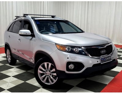 <b>2011 Kia Sorento - Silver - 299,848km - 2.0L Tu...