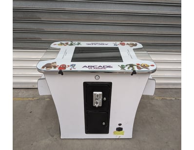 Pinballs, Arcades & Amusements (A982) - Lot 80