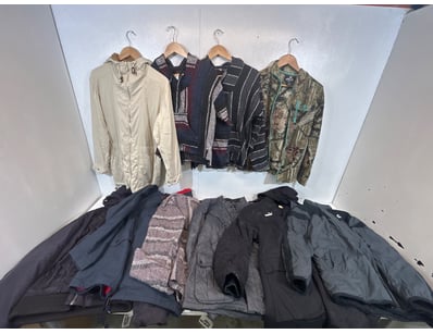 Entire Vintage Clothing Store Liquidation (ON11... - Lot 192