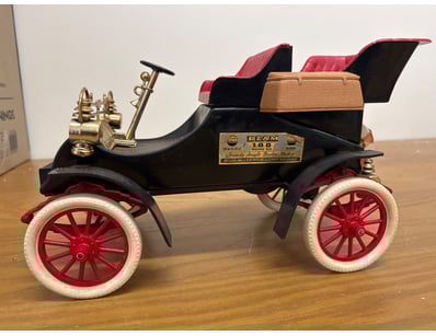 Mancave & Memorabilia (A1007) - Lot 411