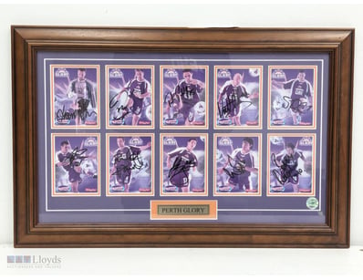 PERTH GLORY TEAM HAND SIGNED & FRAMED 2004 NSL CLU...