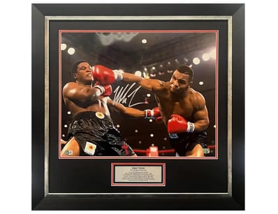 Mancave & Memorabilia (A981) - Lot 951