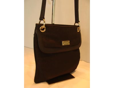 Designer Vault (A998) - Lot 540