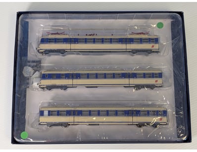 Model Car & Train Mania (A1000) - Lot 1004