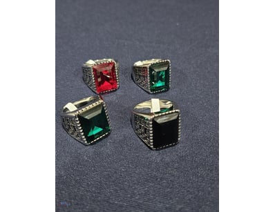 4XPCS STAINLESS STEEL  RINGS  WITH EMERALD CUT  CU...