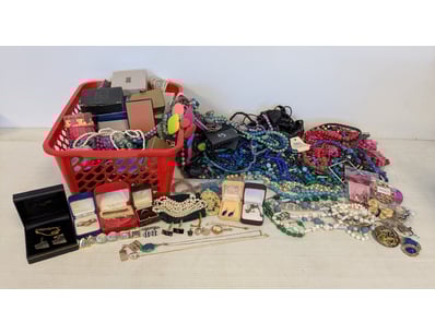 SA Public Trustee Home & Collectables Clearanc... - Lot 4289