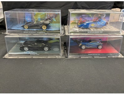 SET OF EAGLEMOSS BATMAN CARS

1X Batman #25 
1X ...