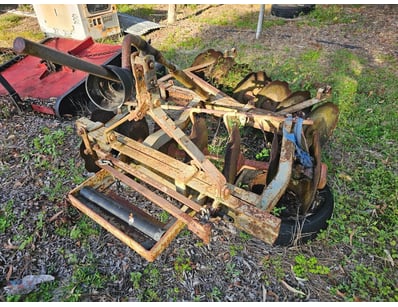 Vintage Offset Disc Plow

Onsite

Location: Bund...