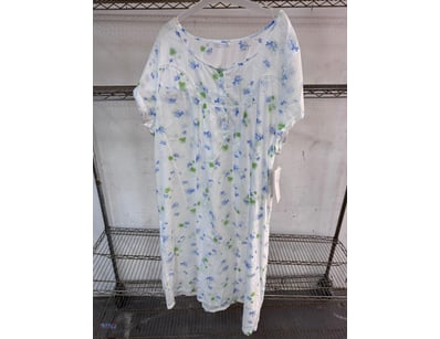 RRP: $79.95, French Country Ca, Colour: White with...