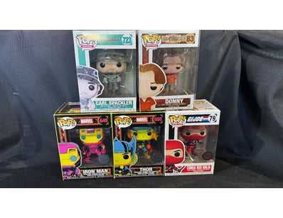 LOT OF 5 FUNKO POP COLLECTIBLE FIGURES - MOVIES & ...