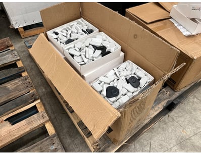 Entire Vintage Clothing Store Liquidation (ON11... - Lot 485