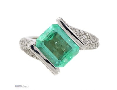 14K WHITE GOLD, 3.46CT COLOMBIAN EMERALD AND DIAMO...