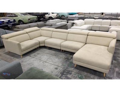 Nakeeta N0793 Hemp 5 Seater Couch

Product Code:...