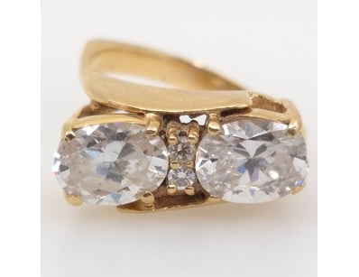 Thrift Shop (A977) - Lot 1025