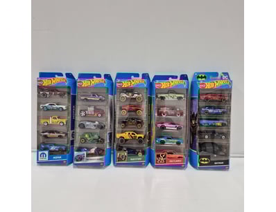 Curios & Collectables (A977) - Lot 8078