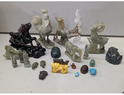 Antiques, Vintage & Interior Treasures (A1005) - Lot 909