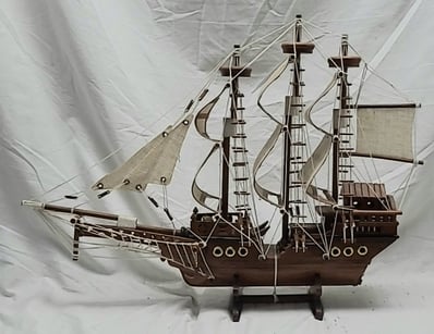 Antiques, Vintage & Interior Treasures (A998) - Lot 2077